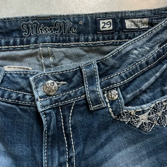 Miss Me CUFFED CAPRI size 29 - Picture 2 of 11